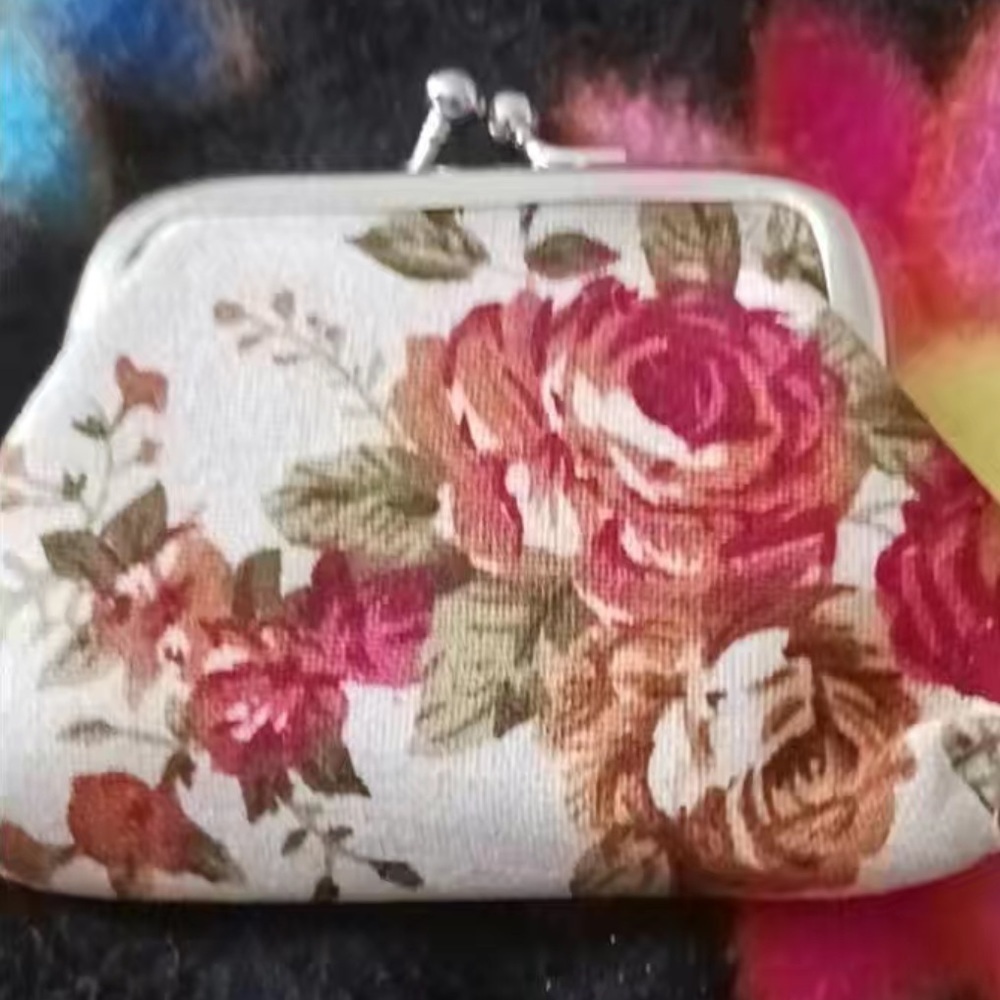 Victorian Rose Change Purse Bag French Kiss Clasp Vintage Retro White Multicolor - Picture 11 of 16